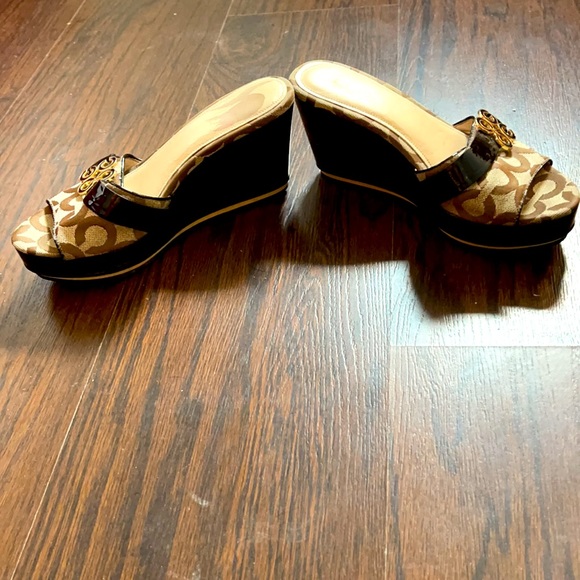 Coach Sandals - Picture 2 of 7